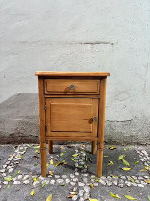 Buró de madera