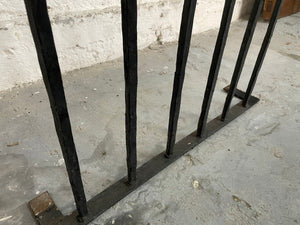 Reja colonial (R8)