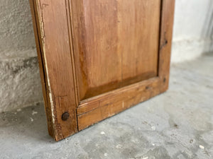 Puerta de madera de pino (p3)