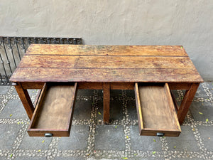 Mesa larga doble cajón