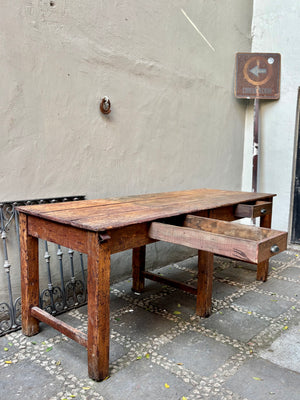 Mesa larga doble cajón