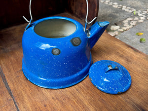 Tetera con tapa