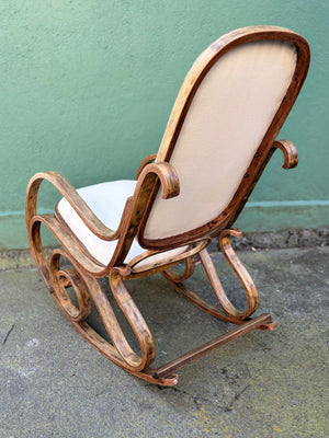 Mecedora estilo Thonet