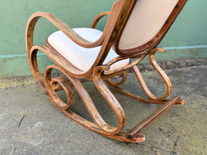 Mecedora estilo Thonet