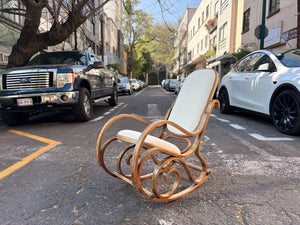 Mecedora estilo Thonet