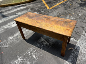 Mesa escolar antigua