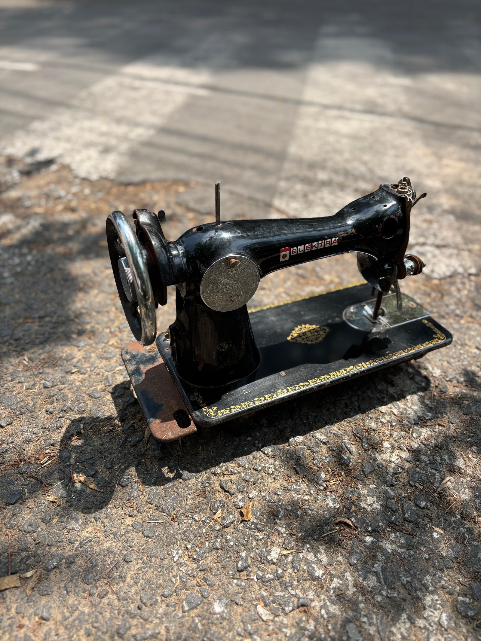 Cabeza de maquina de coser