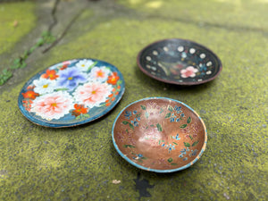 Platos de madera decorados