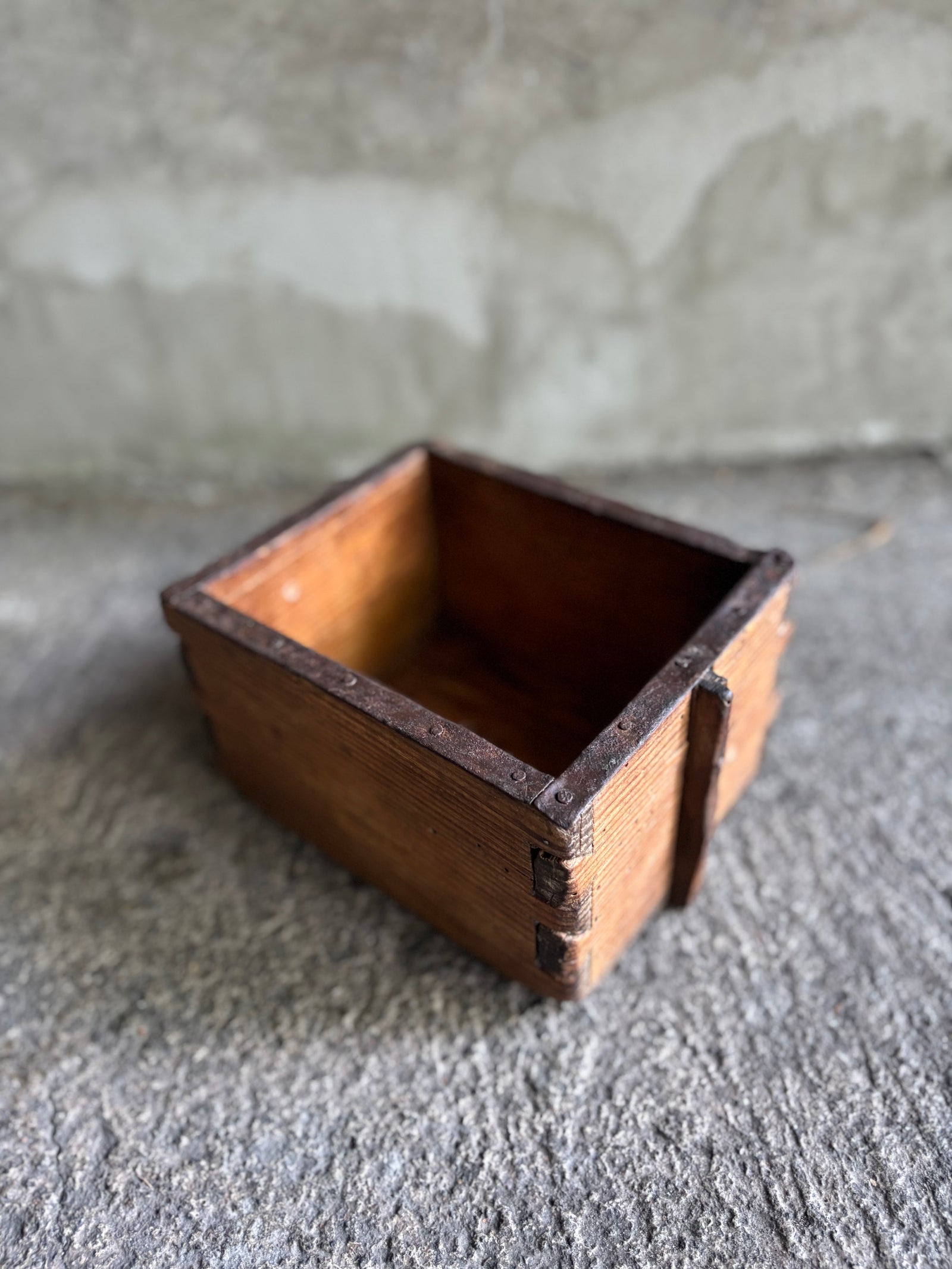 Medida cuartillo de madera