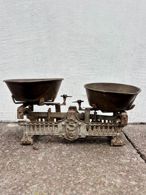 Balanza mecánica de dos platos