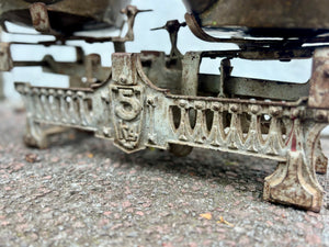 Balanza mecánica de dos platos