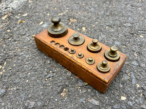Juego de pesas antiguas (8pzs)