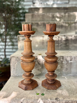 Candelabros de madera