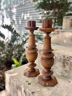 Candelabros de madera