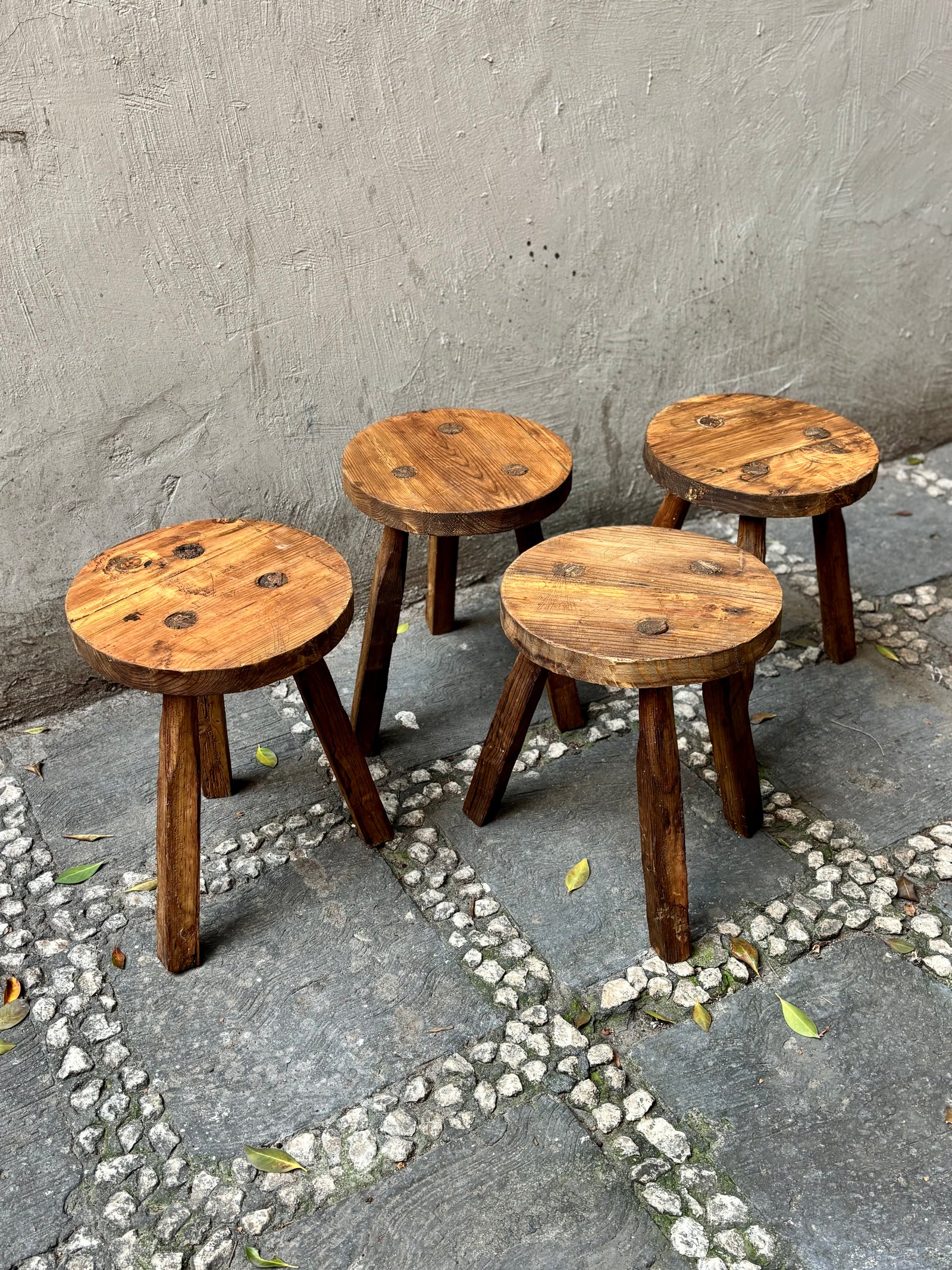 Banquitos/mesa redondas