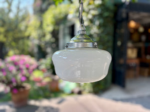 Lámpara opalina blanca