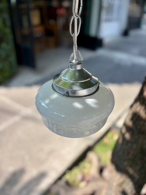 Lámpara opalina blanca