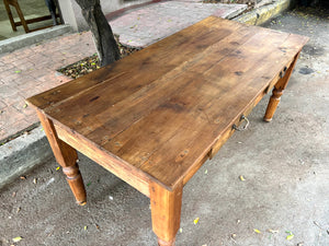 Mesa dos cajones