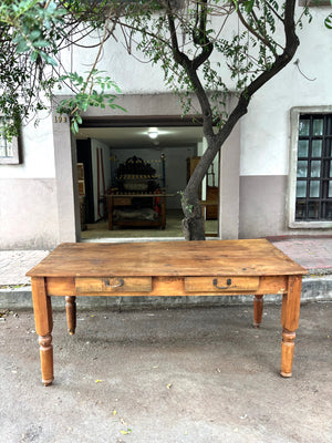 Mesa dos cajones