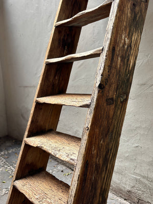 Escalera de tapanco