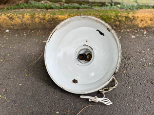 Lámpara industrial porcelanizada