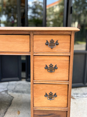 Escritorio de madera