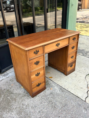 Escritorio de madera
