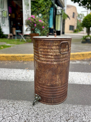 Dispensador de agua antiguo