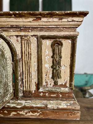 Sagrario de madera