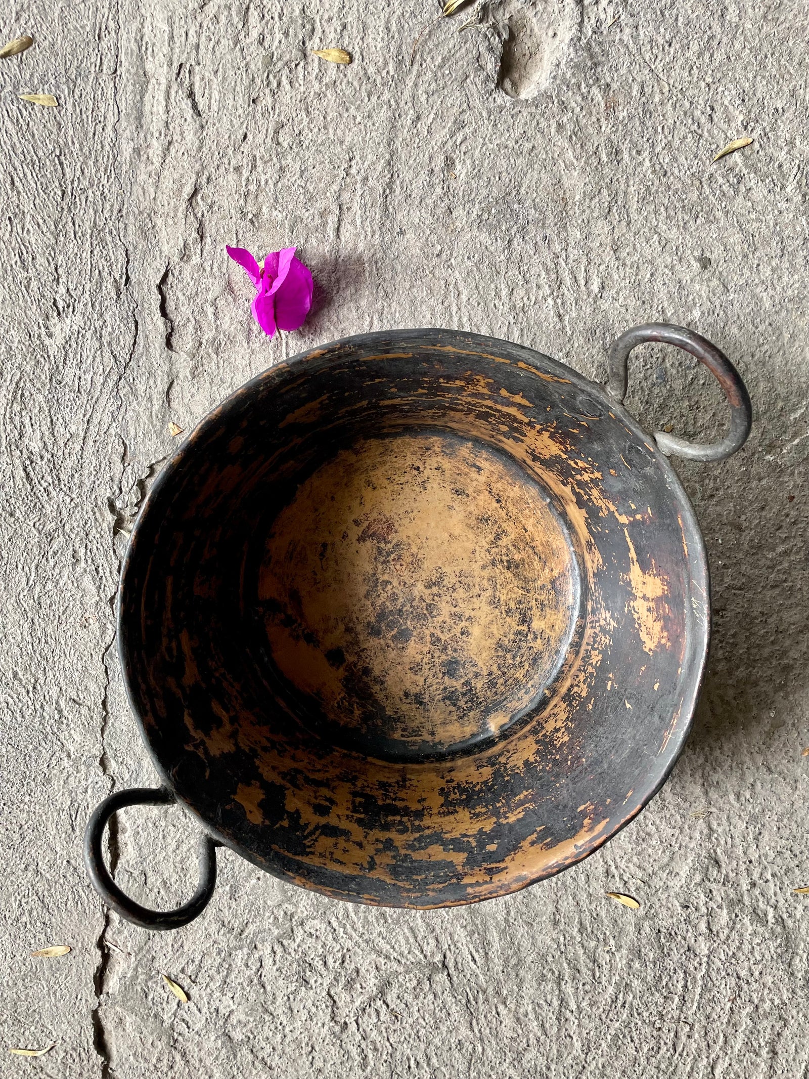 Cazo de cobre patinado