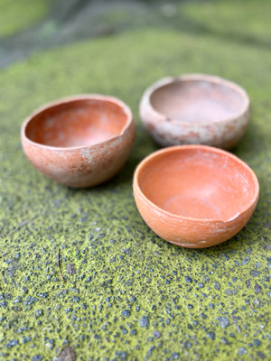 Cajetes de barro antiguo