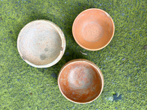 Cajetes de barro antiguo