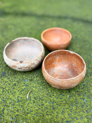 Cajetes de barro antiguo