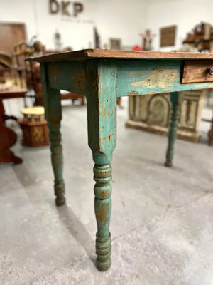 Mesa azul pata torneada